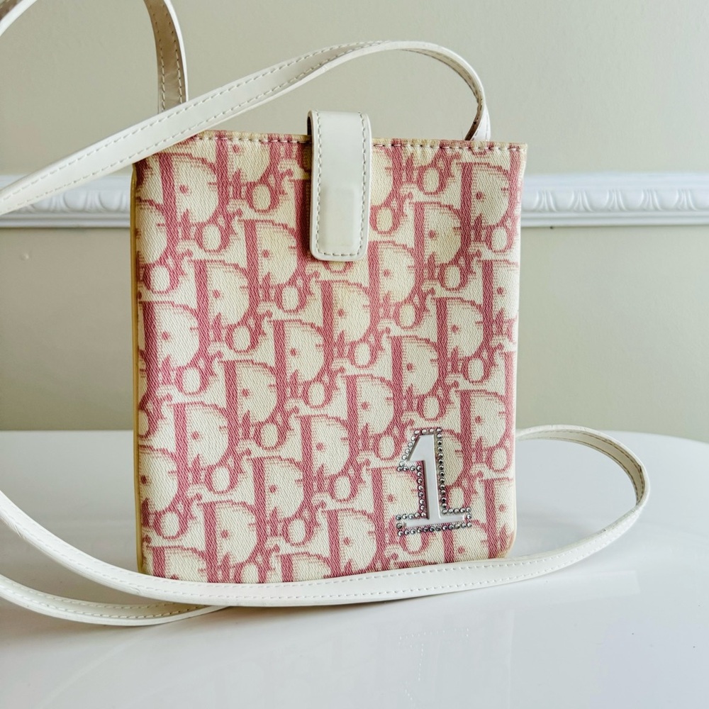 LIKE NEW🧚🏻‍♀️ RARE DIOR Diorissimo trotter crossbody mini bag✨ - Picture 2 of 12